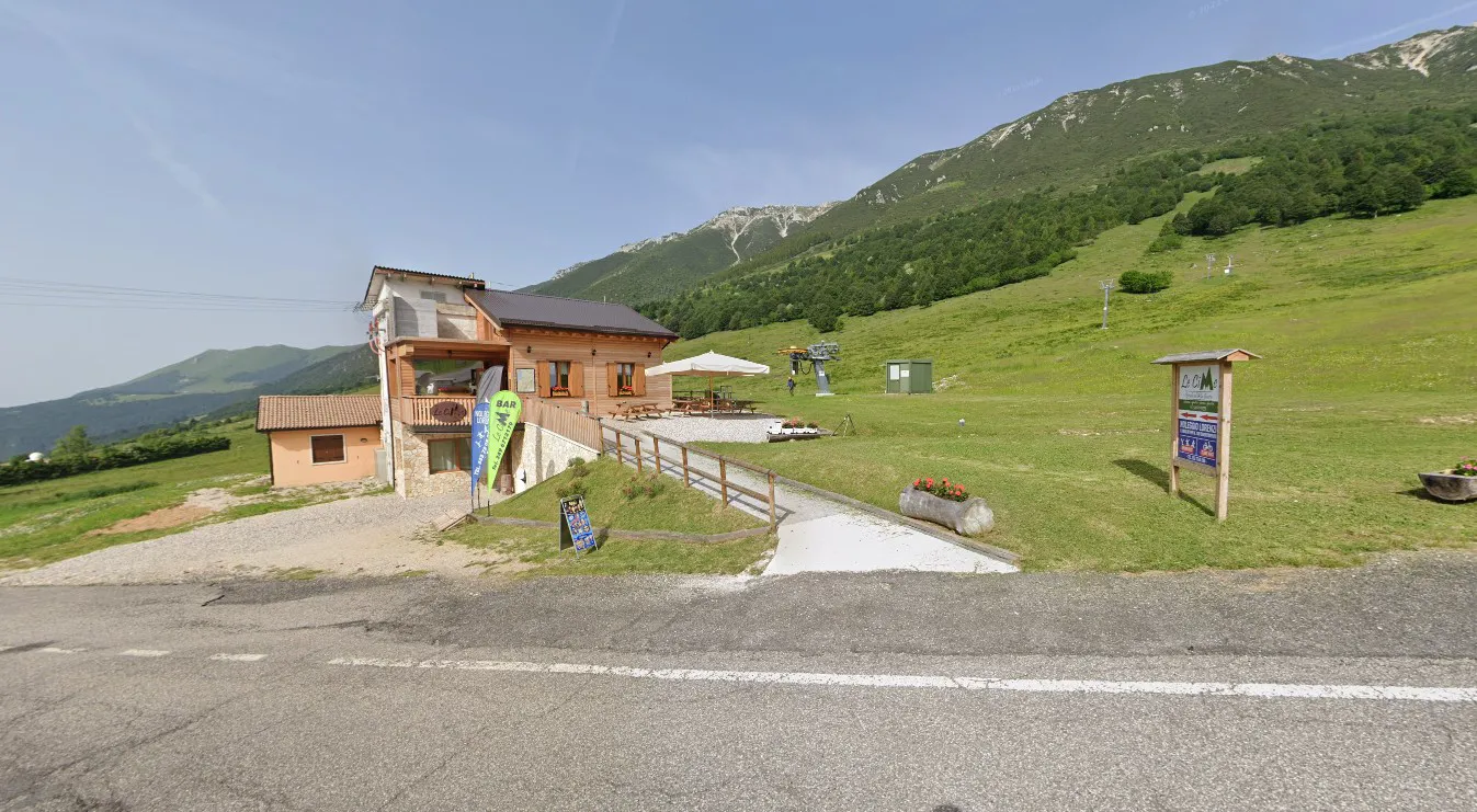 Foto impianto sciistico di risalita 